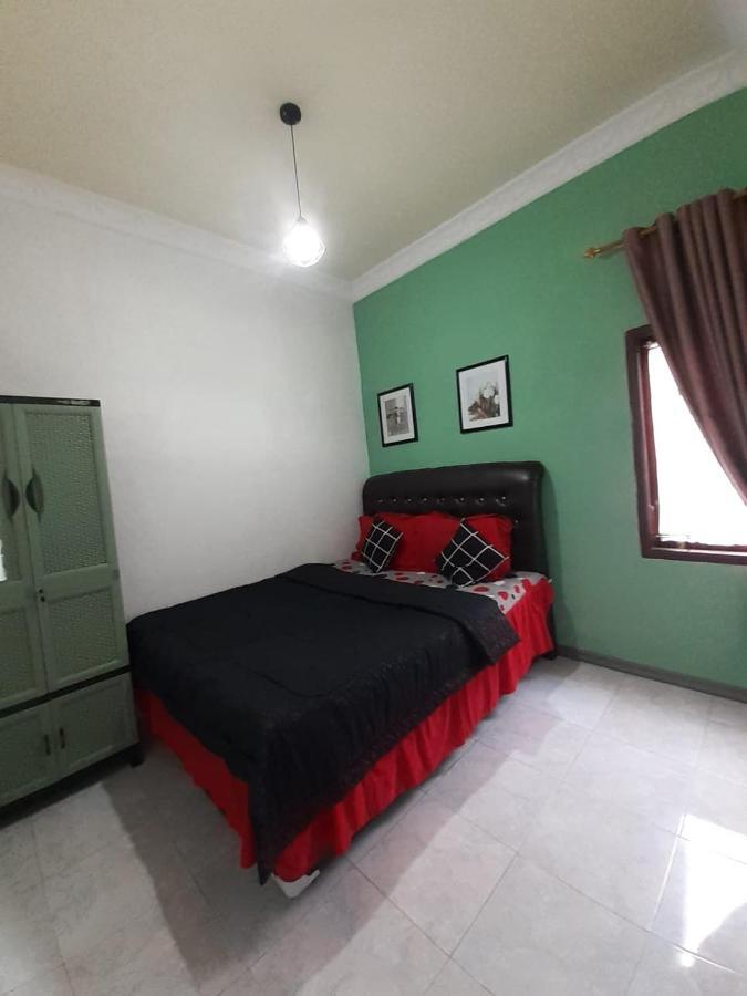 Homestay Berkah Syariah ブキティンギ エクステリア 写真